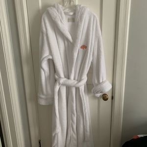 White Frette Robe xl unisex